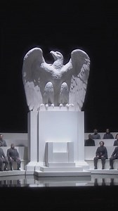 🎭 “Un bal masqué”, le chef-d’œuvre de Verdi, de retour à l’Opéra Bastille. Laissez-vous emporter par la passion, la trahison et l’intensité dramatique de cet opéra somptueux sous la direction de Speranza Scappucci et dans une mise en scène de Gilbert Deflo. | Opéra national de Paris