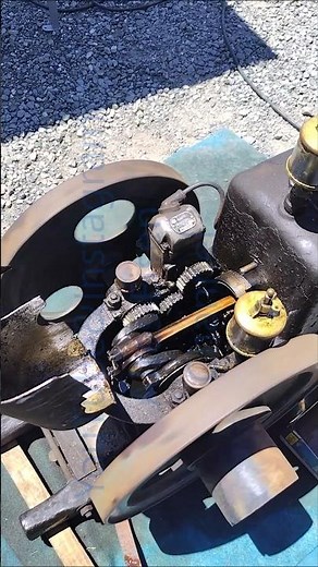 原始的な構造のエンジン Primitive engine structure