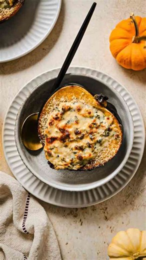 Creamed Kale and Goat Cheese Stuffed Acorn Squash – The Cozy Dish That Always Impresses