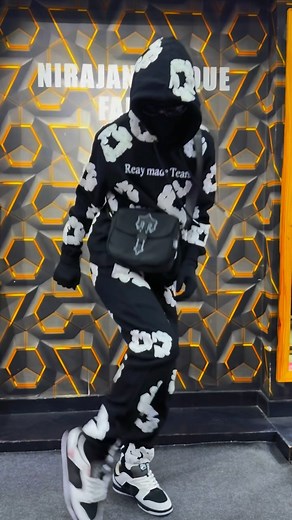 NJ.CLOSET on Instagram: "#new #drop #high #demand #set #trend #outfit #summer #x #winter #set #wholeset Available#drip #outfit #foryou #trending #trendingfashion #trendingreels #reels #trendingaudio #goviral #streetstyle #casual #casualstyle #nirajanuniquefancy We do Shipping all over nation wide✈️✈️Ple do follow our page for more updatesThank you ❤️❤️❤️"