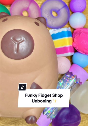 @Funky Fidgets Shop 𝙻𝚃𝙳 ᵗᵐ slaying again with their amazing products 💖 I don’t think I actually said it in the video but the multipack of the Speks gump loops is yet to be released too 👀💕 #fidgettoys #sensorytoys #stresstoys #fidgetunboxing #funkyfidgetsshop