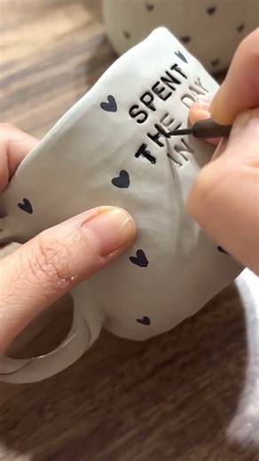 128K views · 195 reactions | Never has there ever been a more perfect mug for coffee and breakfast in bed ☕ https://etsy.me/4hNcesh | Etsy | Facebook
