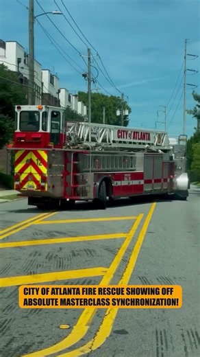 The Ultimate Truck Driving Cheat Code: Real Teamwork in Tight Spaces! 🚒🏁