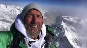 A message from Ben Fogle from the top of the world 🙌🏼🌏 📸: instagram.com/benfogle | Wired For Adventure