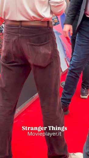 2.4K views · 8K reactions | Il cast di #strangerthings sul red carpet di #luccacg25 #luccacomicsandgames | Movieplayer.it | Facebook