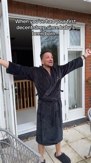 Take the golden moments when you can #comingtoamerica #eddiemurphy #babytok | Peter Andre