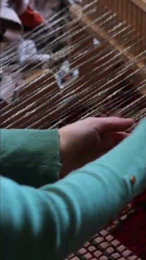 How to Weave a Rag Rug Using Hand Weaving Loom #shorts