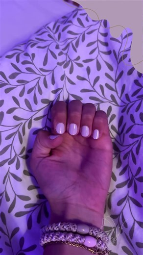 Werbung /// @Maniko Nails 💖💖 Wir beachten nicht meine trockenen Hände🙈🙈 #viral #viralvideos #herzenspferde #fypppppppppppppppppppppppppppppp #equestrianlifestylestore