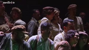 [BIRTHDAY] 🎂✨ On this day, Nabucco, Verdi’s third opera, premiered in 1842! Nabucco brought the composer sudden fame, both at home in Italy and abroad. While reading to the libretto Verdi found a spark of hope and newfound enthusiasm especially with the celebrated "Va, pensiero," sung by a chorus of slaves, which reminded him of the situation in occupied Italy… Enjoy this tremendous performance by the Chor der Oper Zürich! 🎂✨ https://bit.ly/3PcIpEo | medici.tv