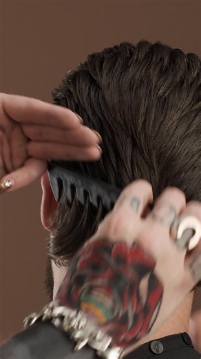 Gentleman’s Mullet // ft. @davececchini // Quick Tutorial. Enjoy! // ⚒️ @highlandstyleco @wahlpro // #haircuttutorial #mullethair #classichaircut #btconeshot2026_haircutvideo | Titan barber