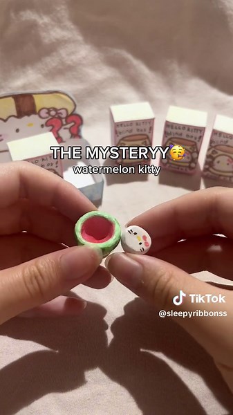 More hello kitty blind boxes!! this series is about to come to an end 🥲 #blindboxopening #sanriohellokitty #asmr