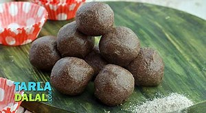 Nachni Ladoos Recipe (Ragi Ladoo)