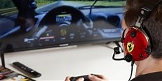 Herní sluchátka Thrustmaster: Stylovky pro piloty i závodníky | Alza.cz