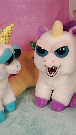 Prisma and Glenda are so toxic! #feistypets #unicorns #toxic #lol #glendaglitterpoop #paranoidprisma