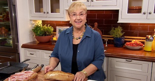 Lidia's Kitchen:Here I Come New York! Season 8 Episode 08