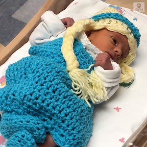 81K views · 2.4K reactions | This Missouri maternity ward was "Frozen" over when the babies were dressed in adorable knitted costumes of characters from the hit film. https://abcn.ws/37v7HGt | ABC News | Facebook