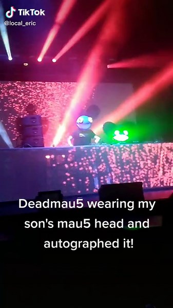 Exploring the Deadmau5 Helmet Experience