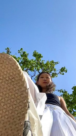 g0nny (거니) on Instagram: "목요일에 나오는 신곡 !!!! 많이 기대해주세요 New single coming out soon 🩷🍀 Just a little taste before it comes out 😉 ‘하루에 한번씩(Once a Day)’ 2024.04.25 (THU) #g0nny #거니 #하루에한번씩 #OnceaDay"