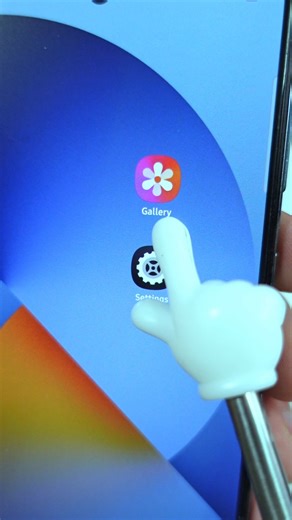 Smart & Easy on Instagram: "SECRET SAMSUNG HACK UNLOCKED 🌙 Want more control over your pics and storage? Disable background data & overlay permissions for Gallery, then open Gallery → Settings → About Gallery → tap version 5× fast → enable Gallery Labs. Now enjoy extras like saving photos as PDF, advanced zoom, cleaner layout. Have you tested it yet? Tag a friend who needs this 🔧"