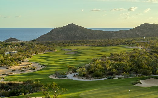Golf | Premier 18-Hole Golf Course | Twin Dolphin