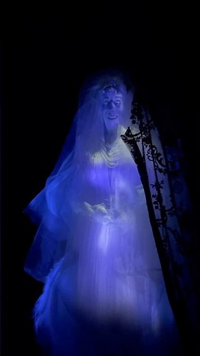 Constance Bride at Haunted Mansion Ride Magic Kingdom #hauntedmansion #constancebride