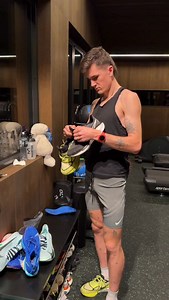 Home sweet home 🥰🇳🇴 Second session back, 3 minute reps on the treadmill 💦 Building fitness day by day 🛠️🧱 | Jakob Ingebrigtsen