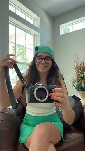 Canon EOS R8 Mirrorless Camera Review | Full-Frame Features & Performance Test