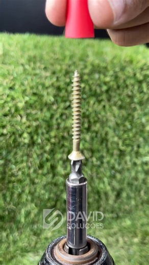 7.7K views · 14 reactions | The Solution to Keep the Screw from Slipping Out of the Bit” #ToolHack #ScrewTrick #DIYTips | Greatness DIY | Facebook