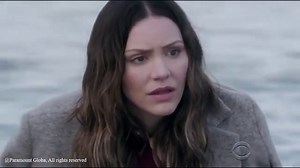 You certainly remember the famous debate- scene in episode 3x15 "Sharknerdo". In this scene, Walter finally speaks his mind to Paige, who is now faced with how painfully she left him in the past weeks. Paige tries to explain the reason for this, but it doesn't really stand up to the test of truth, since she was actually angry with Walter because of Tim, and it was the real reason that she kept more distance and didn't offer her usual helping hand to her genius boss. This "sink or swim" thing sou