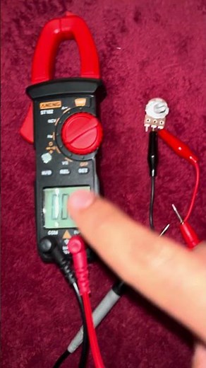 How to measure the resistance of a potentiometer or variable resistor with a multimeter #electronics