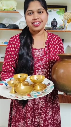 SAM_CREATIVE_IDEAS on Instagram: "#పండగలు వస్తున్నాయి!మరి మన పూజ సామాగ్రిని సింపుల్గా ఇలా క్లీన్ చేద్దామా? Copper, Bronze & Brass Cleaner Spray EFFECTIVE CLEANING: Removes the toughest & oldest metal stains, restores the sparkling shine of your utensils. EASY TO USE: Powered by organic acids & natural ingredients, requires minimal scrubbing. PROTECTS YOUR TIMELESS UTENSILS: Our proprietary No Scratch Formula uses no abrasives or harmful toxins, preserving the shine of your timeless utensils."