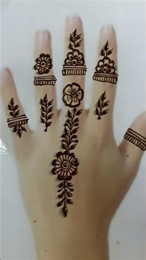 Minimal Finger Mehendi Design | Simple Floral Henna Art | #Shorts
