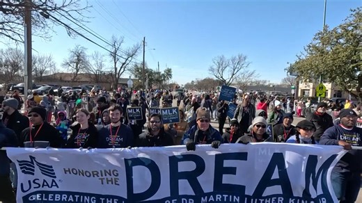 Hundreds of people participate in Dallas MLK Parade