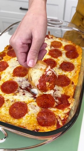 Easy Pizza Appetizer Recipe | Justine's Kitchen