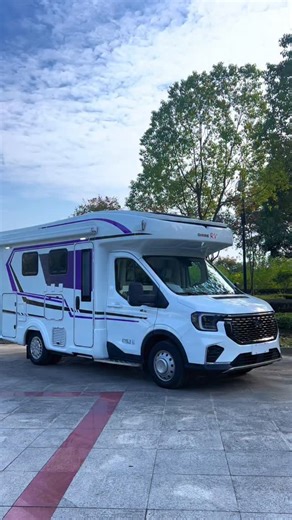 RVCampingCar on Instagram: "Are you tempted by this RV, the perfect choice for long-distance travel? #RVTravel #RV #TravelingInAnRV"