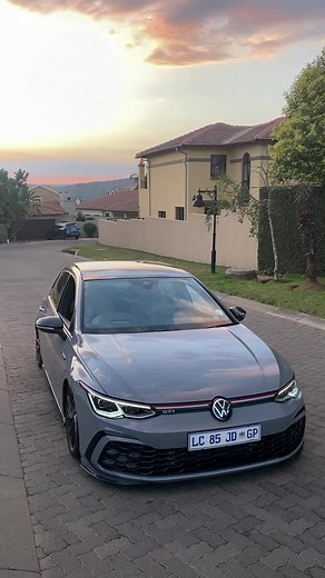 🎱🩶💫‼️☝️ OEM vat #bagged#mk8gti#airlift#feffercustoms#vagcafe#racinglineperformance#stance#golf#vwgolfgti#hothatch#mzansi#vwfamilia#moonstone#8ball#german#airride#artair#3p