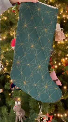Quilted Christmas Stocking | Stitching with Aurifil Cotton 28wt