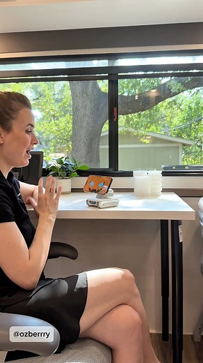 ✨🤖 Meet my new little desktop buddy — LOOI Robot! ✨💻Looks super cute 🥰 but it’s so much more 👉💡 Powered by ChatGPT — talks naturally like a friend🚶‍♂️ Moves around, avoids obstacles & feels alive📱 Wireless charging for your phone⏰ Daily helpers: reminders, clock & weather🤍 The new white LOOI will be officially launched in August — stay tuned! 🤍🔗 Link: https://looirobot.com/products/looi-robot?utm_source=instagram&utm_medium=influencer&utm_campaign=ozberrry_08&utm_id=617&utm_term=GXC&ut