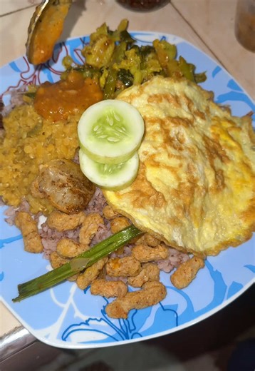 Cooking Authentic Nepalese Cuisine for a Welcoming Family