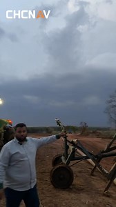 Uncover hidden skill of he NX510 Autosteering System: to help manure irrigation in Brazil. What is sprinkling manure irrigation? The liquefied manure is pumped from a storage basin and spread across fields using a “traveling gun (sprinkler mounted on wheels)” which sprays manure in a 180° arc while being pulled across the farm with a roll of rubber tube. How does NX510 help? When the tractor pulls the sprinkler into the field, NX510 has set a perfectly straight path for the sprinkler, ensuring i