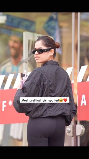 Most prettiest girl spotted 🥹❤️#jannatzubair #elvishyadav #janvish #trending #ytshorts