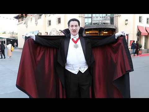Universal Studios Hollywood - Backlot Tour, FRANKENSTEIN, Dracula & Chinese Lunar New Year