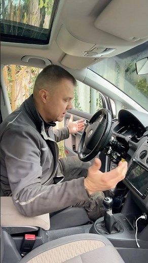 Vw Touran Zündschloss defekt #automobile #werkstatt #schrauba #kaputt #zündschloss