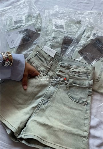 DE NOVO (@denovoclothingstore)’s videos with original sound - D3 NEPAL