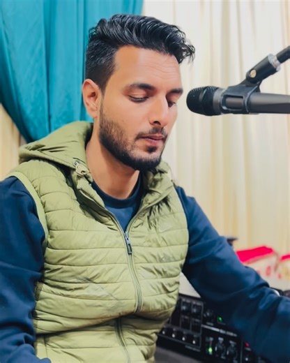 Full video on YouTube channel❤️By Singer Sahil Jaan 7006766467 #new #trending #viral #kashmirisong | Singer Sahil Jaan