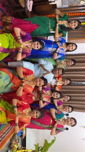 Aishu Nikita Miskin on Instagram: "Navari natali✨ #trending #trendingreels #marathireels #marathimulgi❤️ #marathilook #marathidance #viralreels #navarisaree"