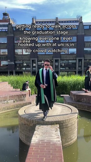 luckily i didnt get booed 😭