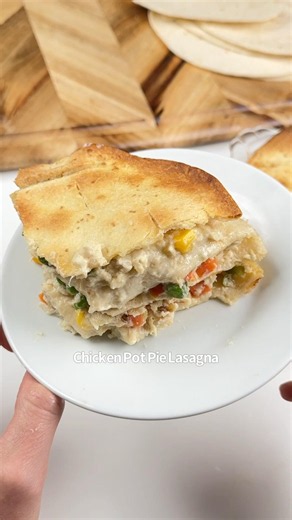 Creamy Low Carb Chicken Pot Pie Lasagna 🥘🤤🙌