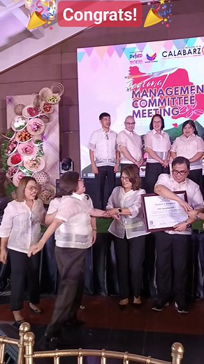 Congratulations to all Best Performing SDOs and Schools in NAT G10 for SY 2019 to 2023 🤗🎉🎉👏👏 Awarding held during Deped CALABARZON Regional Management Committee Meeting @Valentino Resort and Spa, San Jose, Batangas on February 20, 2024 #DepEdCALABARZON #MATATAG #BansangMakabata #BatangMakabansa | DepEd R-4A Calabarzon