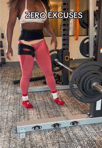 Floor Bench Press 1x3 at 175lbs. Now, what is your excuse for you not to train. As you can see I’m training while my hip flexor is strained. You don’t have an excuse. Get in the gym. ##fyp##gym##explor